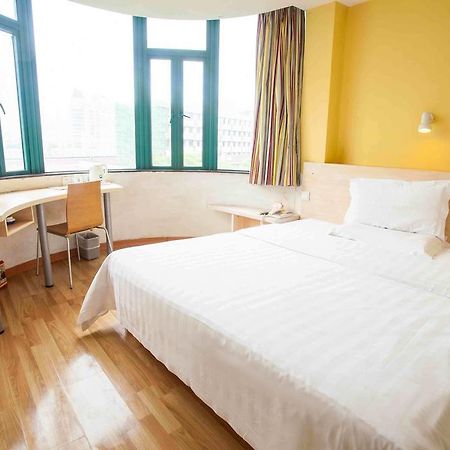 7Days Inn Foshan Dongfang Square Walmart Szoba fotó
