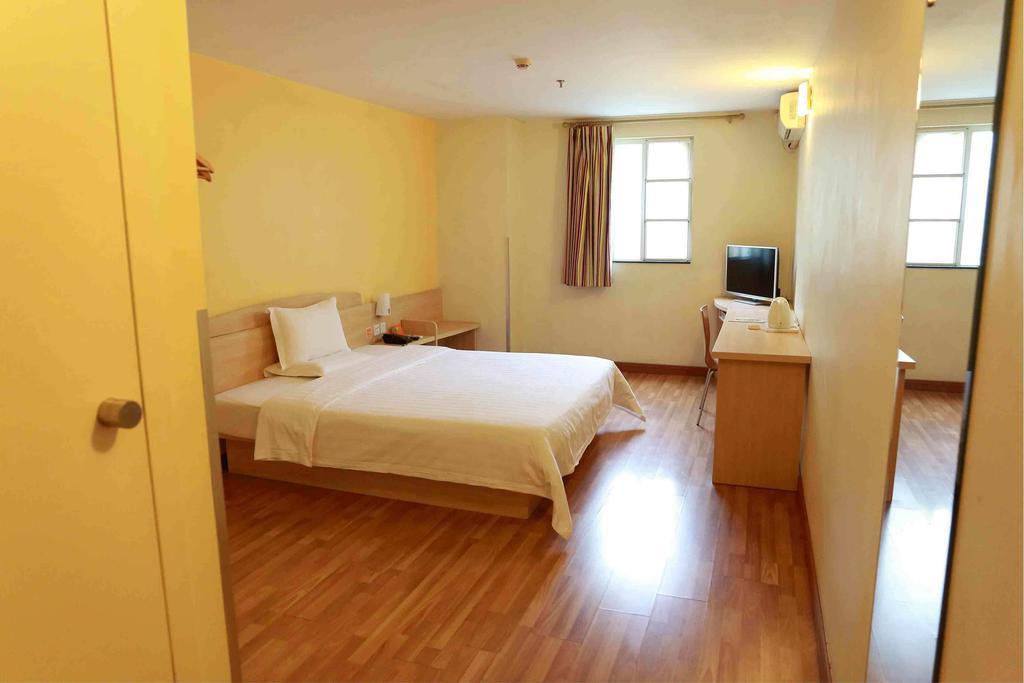 7Days Inn Foshan Dongfang Square Walmart Szoba fotó
